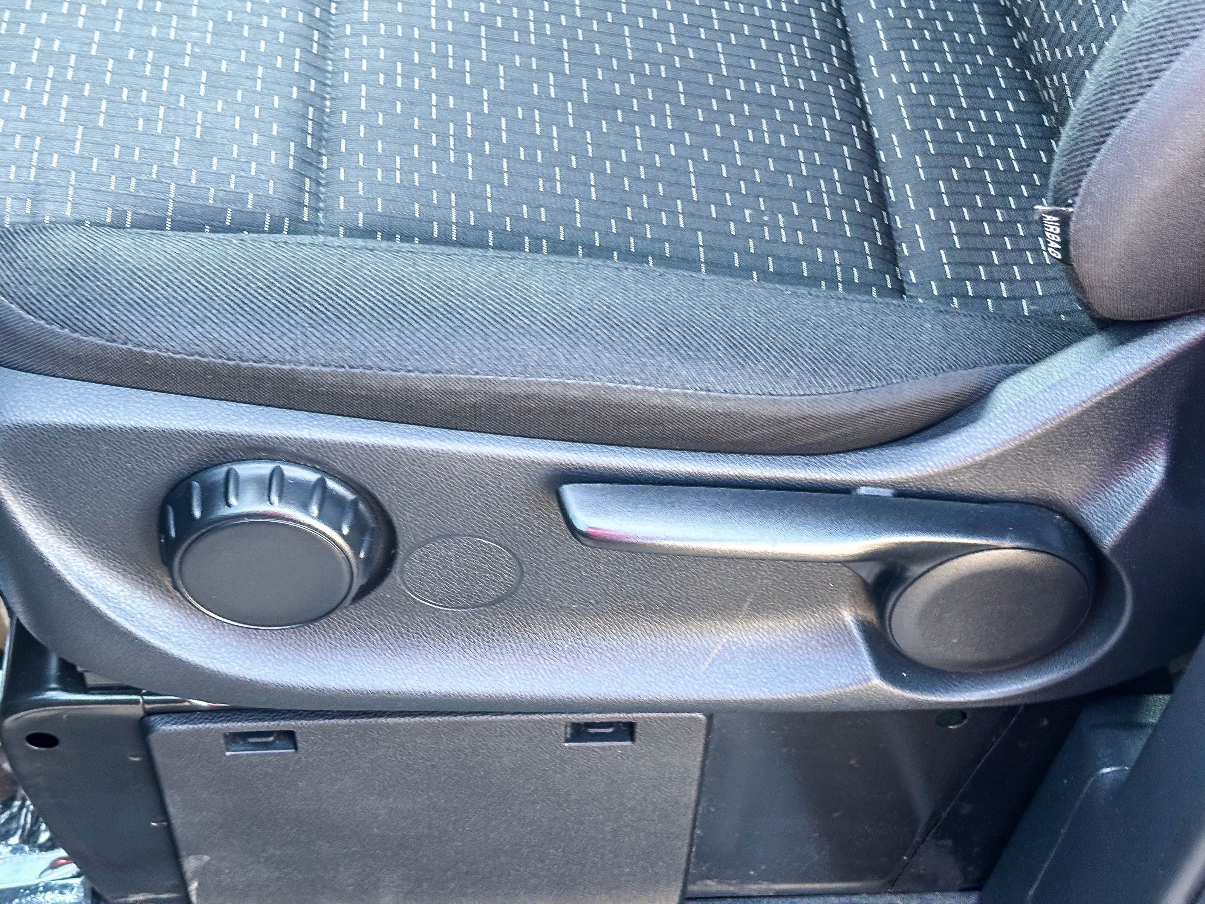 Used 2023 Mercedes-Benz Metris Passenger image 25