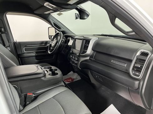 Used 2024 RAM 2500 Big Horn image 39