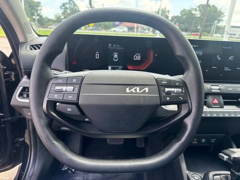 Used 2025 Kia K4 FWD image 27