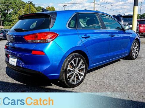 Used 2018 Hyundai Elantra GT image 15