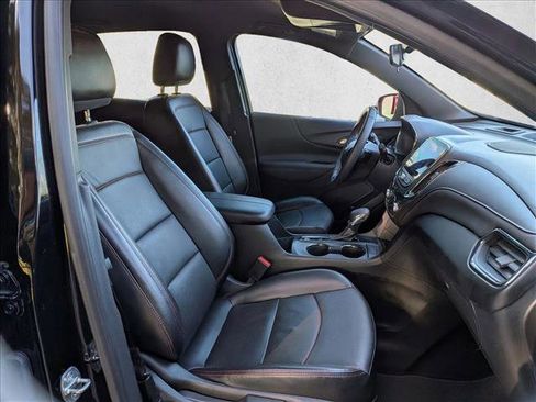 Used 2023 Chevrolet Equinox RS w/ RS Leather Package image 19