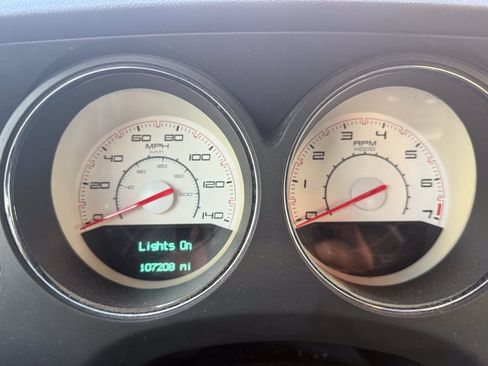Used 2013 Dodge Challenger SXT RWD image 16