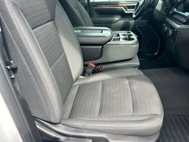 Used 2025 Chevrolet Silverado 2500 LT w/ Convenience Package AWD/4WD image 25