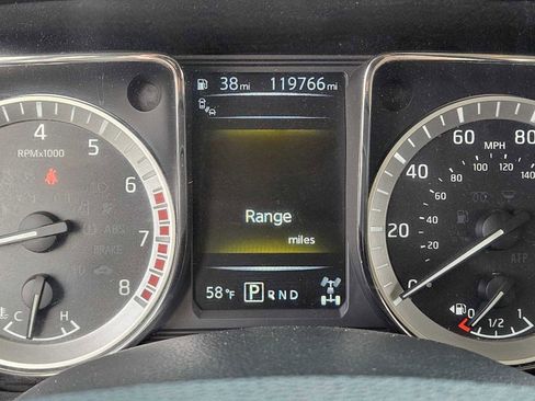 Used 2018 Nissan Titan PRO-4X w/ Pro-4x Utility Package image 31