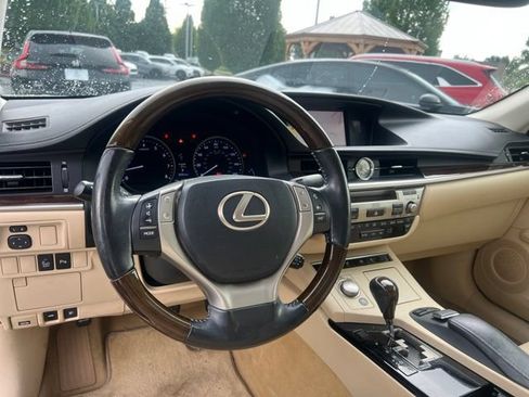 Used 2013 Lexus ES 350 FWD image 15