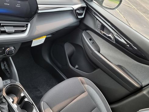 New 2026 Chevrolet TrailBlazer LS w/ LS Convenience Package FWD image 23