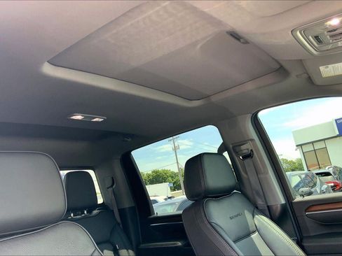 Used 2025 GMC Sierra 2500 Denali w/ Denali Reserve Package AWD/4WD image 27