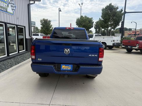 Used 2017 RAM 1500 Express AWD/4WD image 5