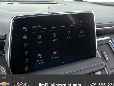 Certified 2024 Chevrolet Suburban LT RWD image 15
