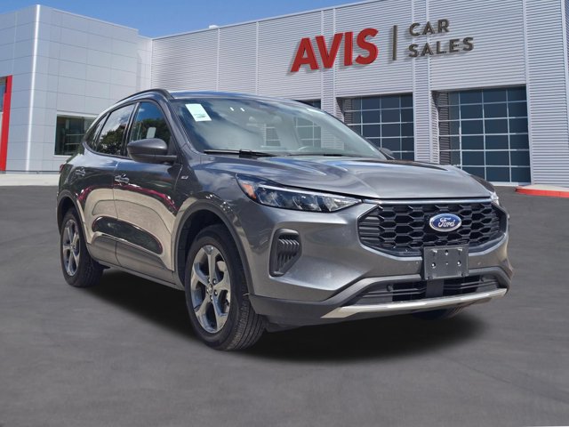 Used 2025 Ford Escape ST-Line AWD/4WD image 3