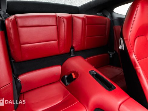 Used 2015 Porsche 911 Turbo S image 37