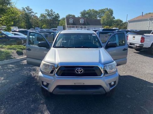 Used 2015 Toyota Tacoma 4x4 Double Cab w/ SR5 Package image 29