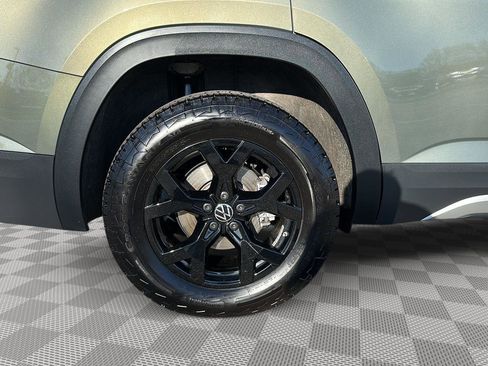 Certified 2025 Volkswagen Atlas Peak Edition SE AWD/4WD image 11