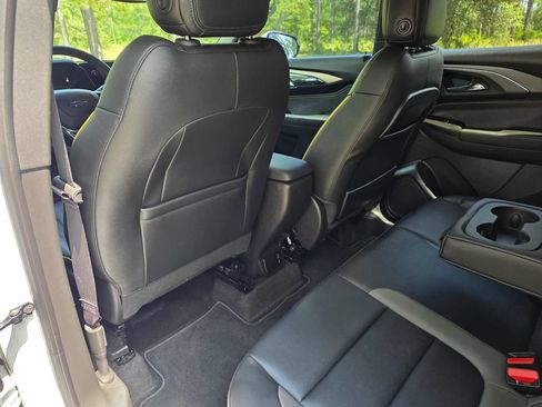 Used 2024 Chevrolet TrailBlazer ACTIV w/ Convenience Package FWD image 17