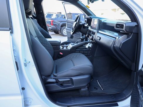 Used 2024 Toyota Tacoma SR5 image 43