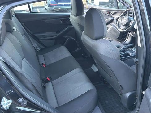 Used 2021 Subaru Impreza 2.0i Premium image 9
