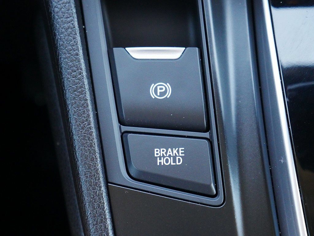 Used 2019 Honda CR-V Touring image 38
