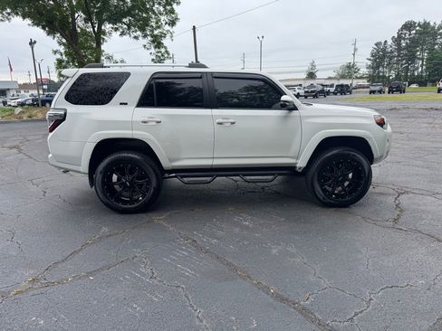 Used 2019 Toyota 4Runner SR5 Premium AWD/4WD image 7