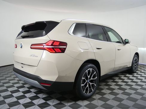 Used 2026 BMW X3 xDrive30i w/ Convenience Package AWD/4WD image 2