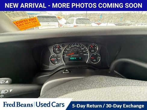 Used 2022 Chevrolet Express 2500 w/ Driver Convenience Package image 18