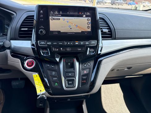 Used 2018 Honda Odyssey Elite image 26