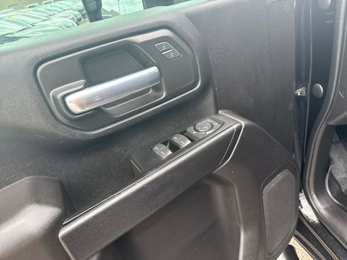 Used 2022 Chevrolet Silverado 2500 Custom w/ Safety Confidence Package AWD/4WD image 12