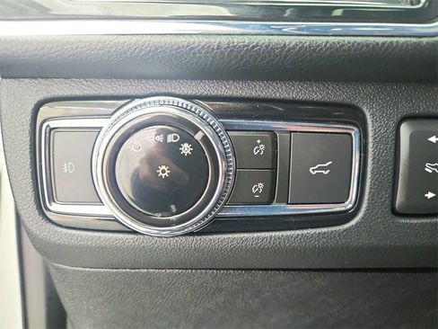 Used 2021 Lincoln Navigator Reserve image 36