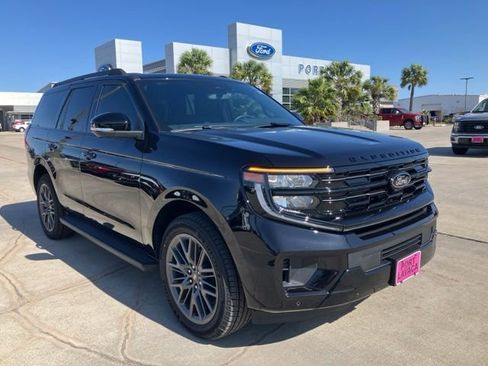 New 2026 Ford Expedition Platinum w/ Stealth Appearance Package image 9