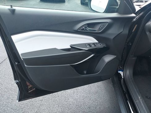 New 2026 Chevrolet Trax LT w/ Driver Confidence Package FWD image 12