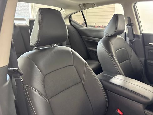 Used 2023 Nissan Altima 2.5 SL AWD/4WD image 27