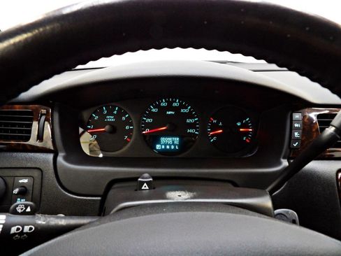 Used 2014 Chevrolet Impala Limited LS FWD image 15