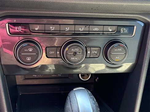 Used 2021 Volkswagen Tiguan SE R-Line image 20