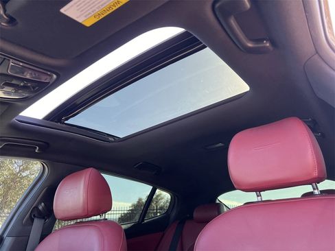 Used 2018 Kia Stinger GT1 image 23