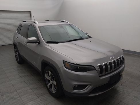 Used 2020 Jeep Cherokee Limited FWD image 13