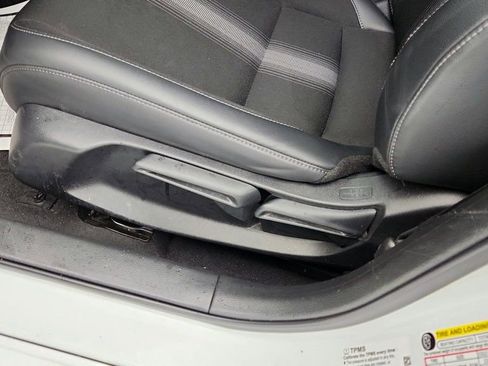 Used 2023 Honda Civic Sport image 10
