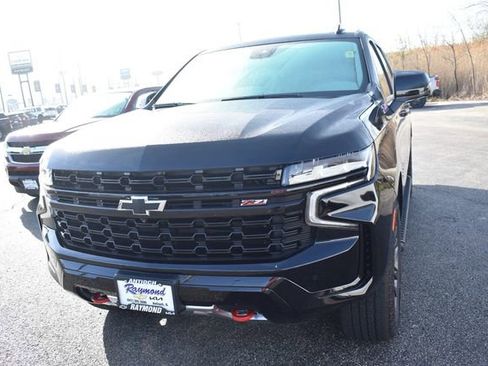 Used 2023 Chevrolet Suburban Z71 w/ Z71 Off-Road Package image 7