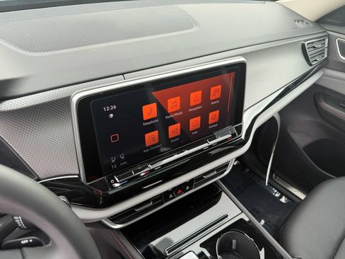 New 2026 Volkswagen Atlas Peak Edition AWD/4WD image 22
