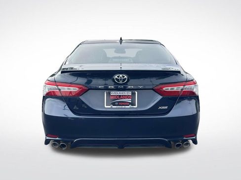 Used 2020 Toyota Camry XSE FWD image 5