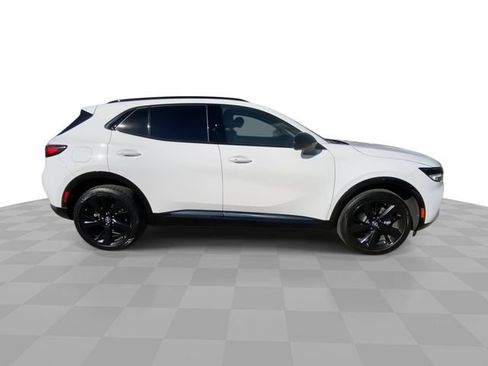 Used 2022 Buick Envision Essence w/ Sport Touring Package FWD image 3