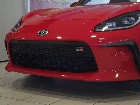 New 2026 Toyota GR86 Premium image 4