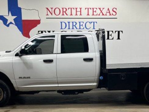 Used 2022 RAM 3500 Tradesman w/ Chrome Appearance Group AWD/4WD image 10