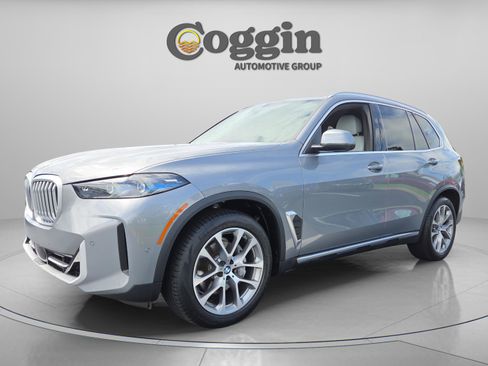 Certified 2024 BMW X5 xDrive40i w/ Premium Package AWD/4WD image 1