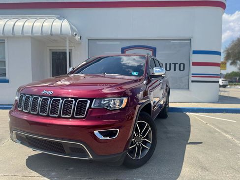 Used 2020 Jeep Grand Cherokee Limited image 3