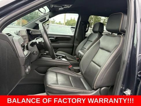 Used 2025 Chevrolet Suburban Premier AWD/4WD image 14