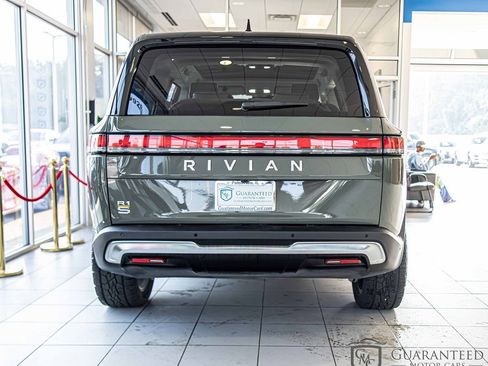 Used 2023 Rivian R1S Launch Edition image 15
