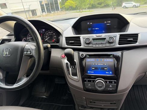 Used 2014 Honda Odyssey EX-L image 18