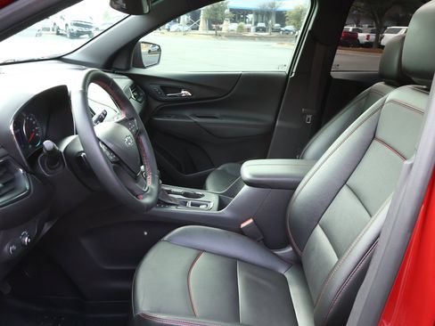 Used 2024 Chevrolet Equinox RS w/ RS Leather Package image 13