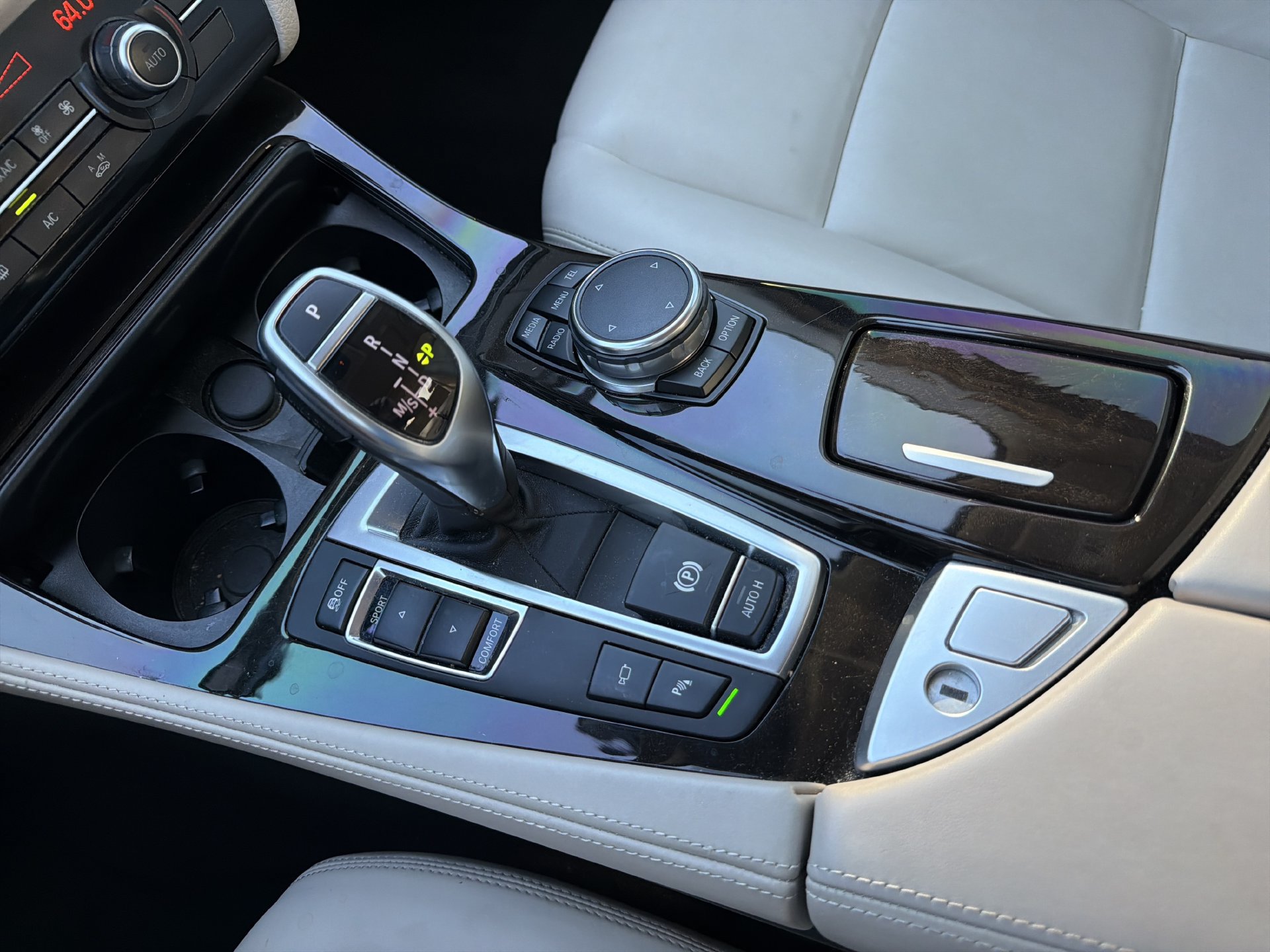 Used 2016 BMW 528i Sedan RWD image 34