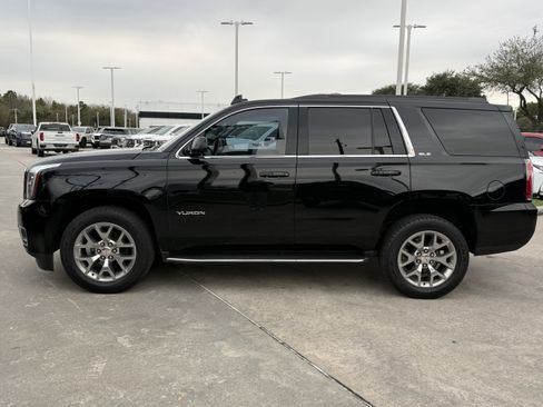 Used 2020 GMC Yukon SLE w/ SLE Value Package image 8