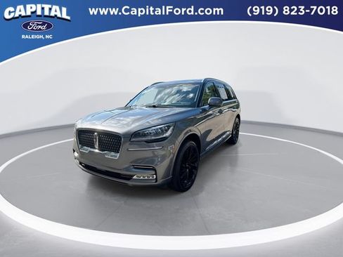 Used 2022 Lincoln Aviator Reserve w/ Equipment Group 201A AWD/4WD image 4